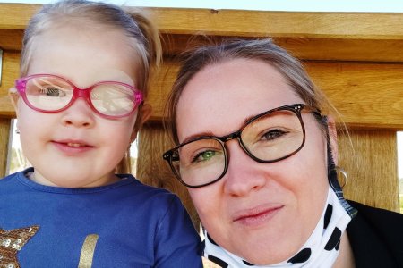 06-Ester_Malinovska_s_maminkou_Hanou_Stibrovou_foto_zdroj_rodinny_archiv