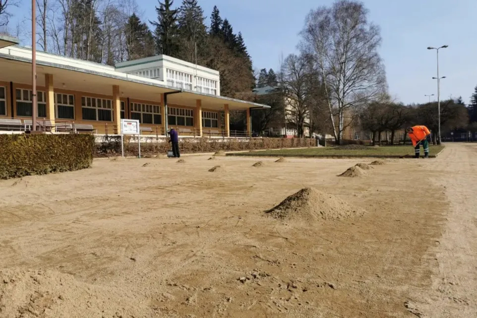 V lázeňském areálu vrcholí přípravy na novou sezonu. Foto: Lázně Luhačovice