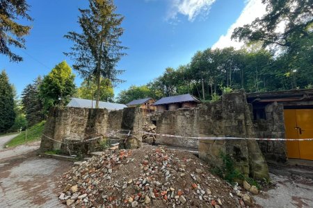 Současný stav místa, kde dřív stála Slovácká búda. Foto: Město Luhačovice